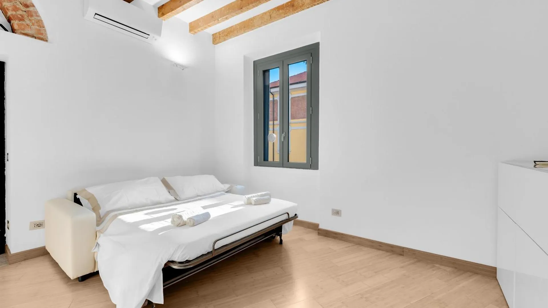 Navigli Modern Apartment In Design District Milan 0*,  Italy