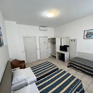 2* Hotel Alessander